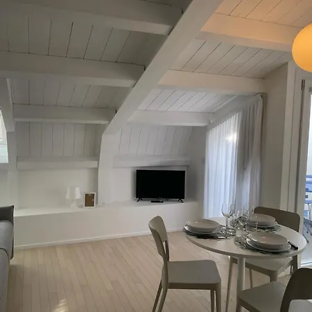 Imhome - Abruzzi Apartment *