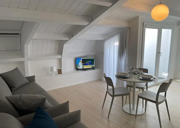 Imhome - Abruzzi Apartment *